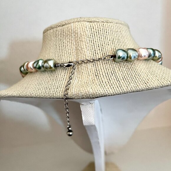 Pearl Bead Necklace and Bracelet Set - Picture 4 of 11